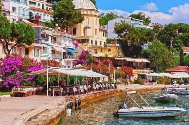 princesses island trip1